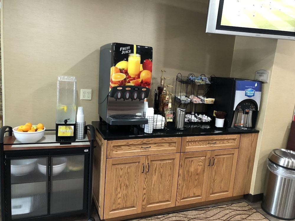 Comfort Inn Guilford Near I-95 Esterno foto