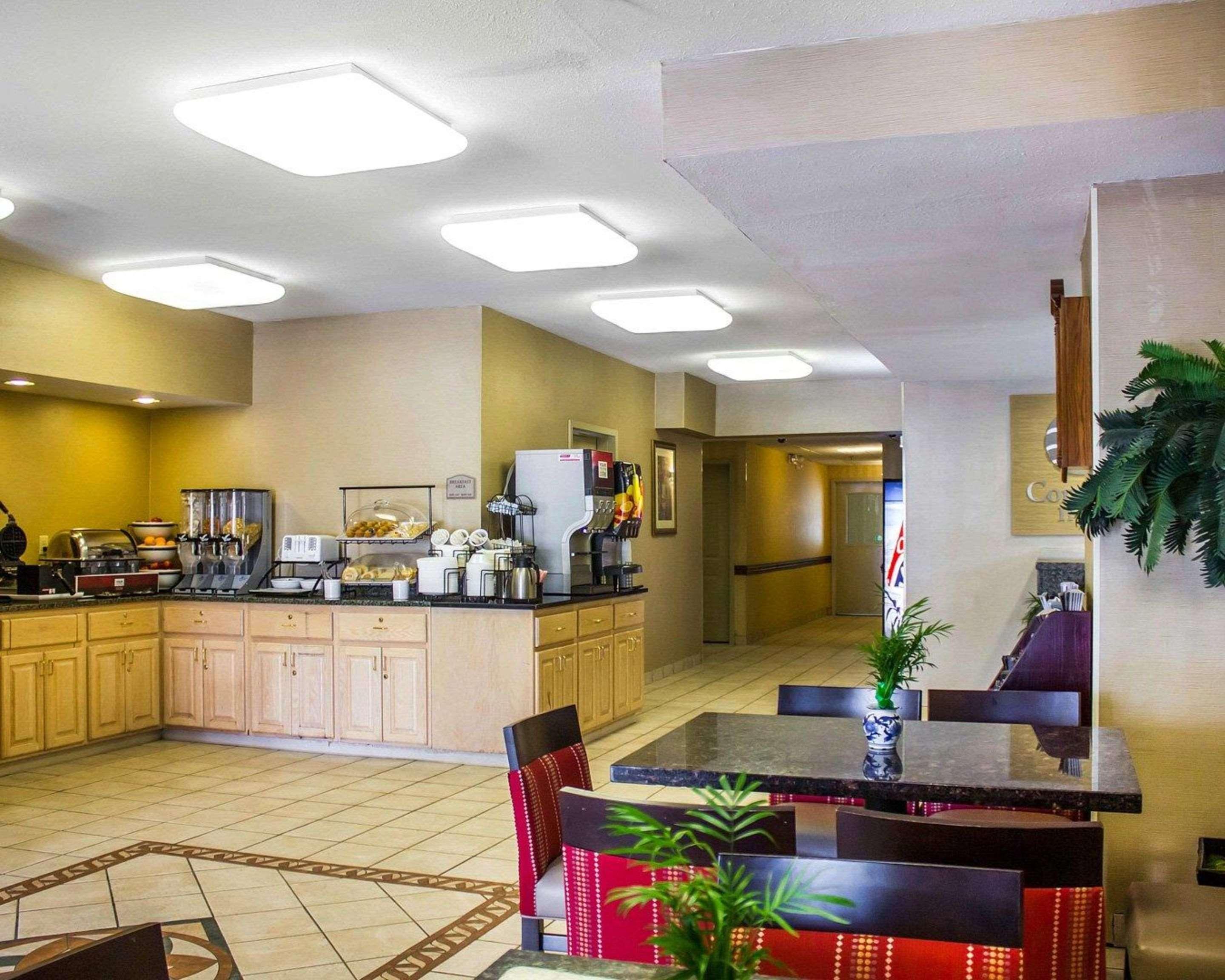 Comfort Inn Guilford Near I-95 Esterno foto