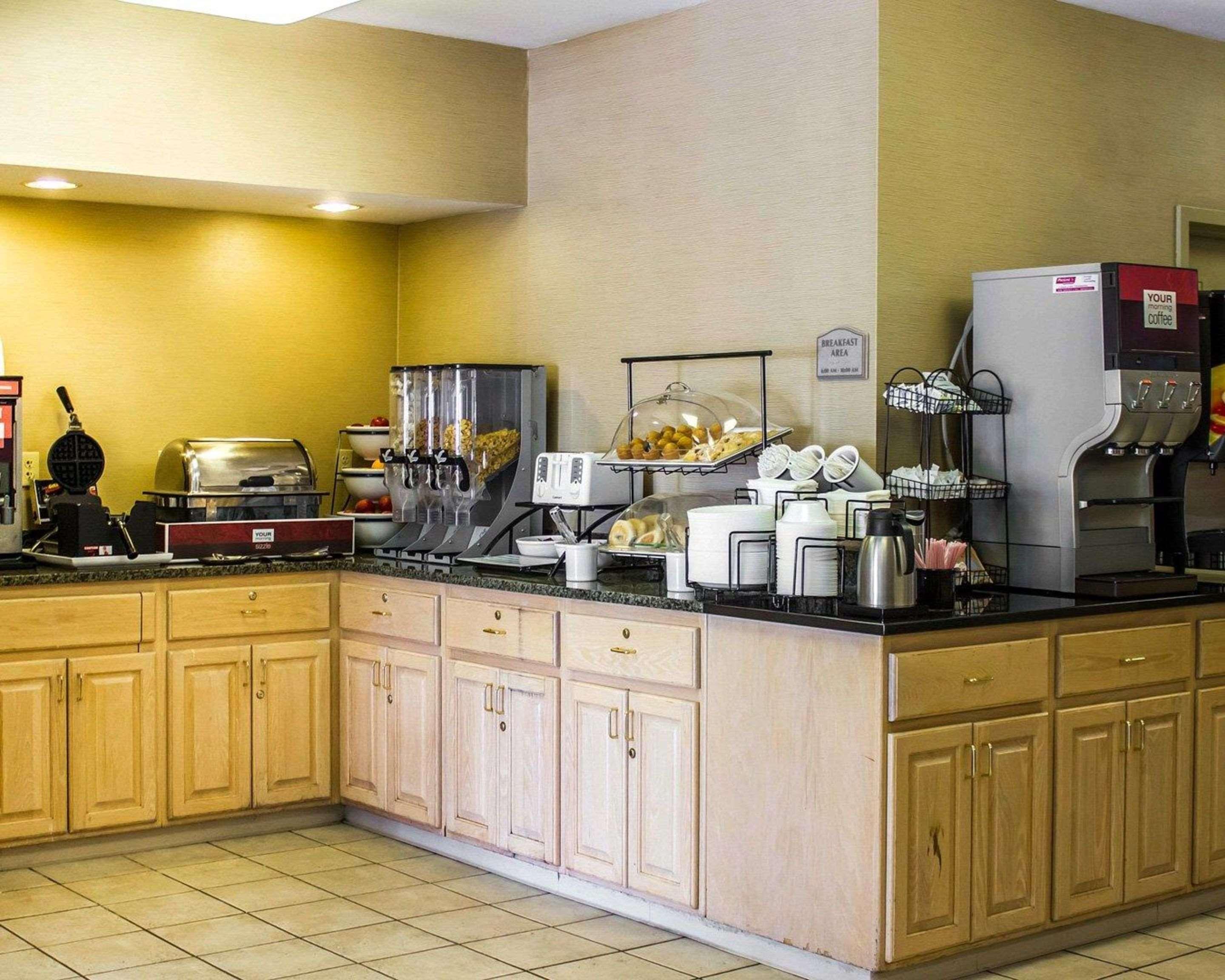 Comfort Inn Guilford Near I-95 Esterno foto