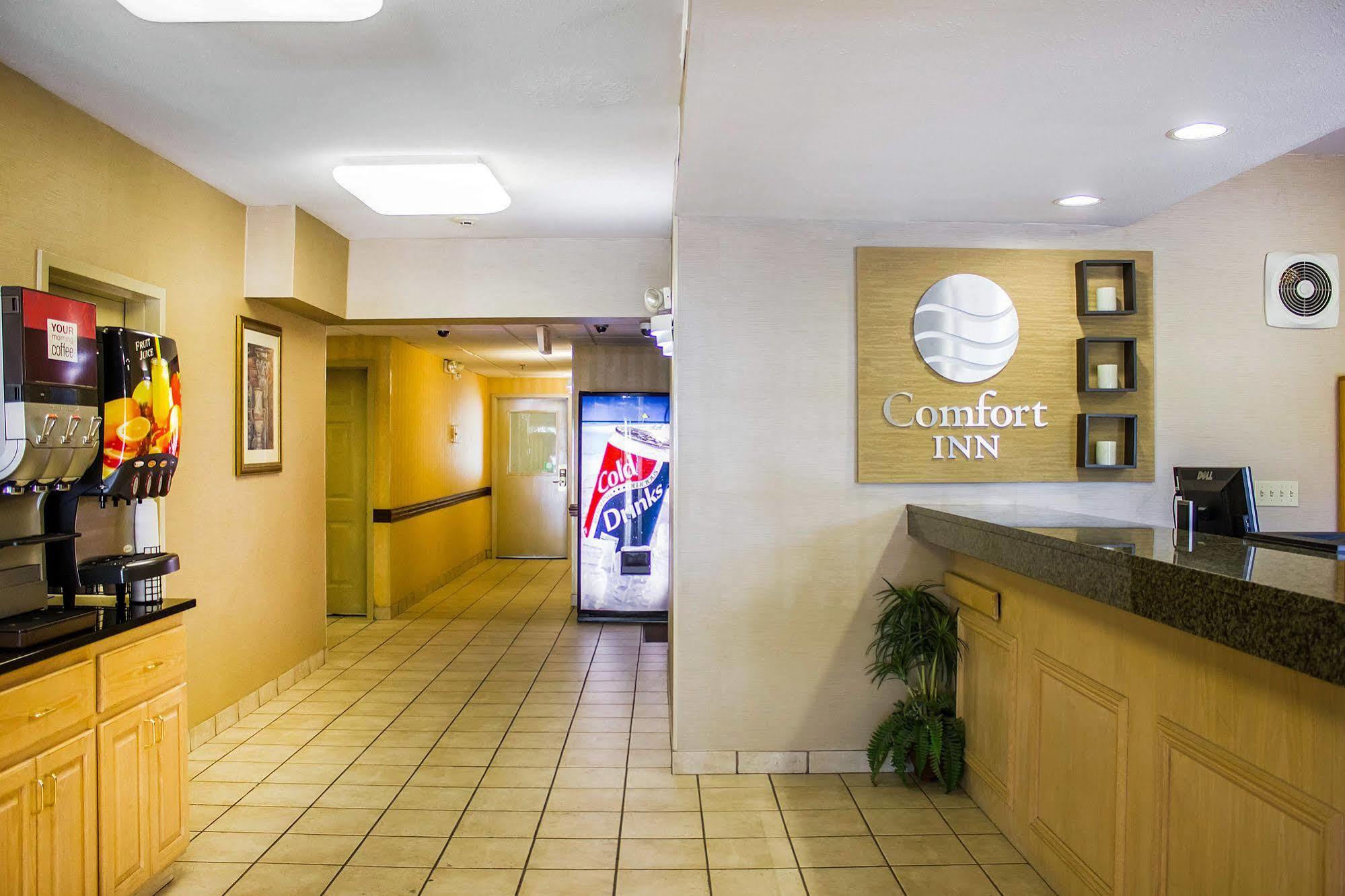 Comfort Inn Guilford Near I-95 Esterno foto